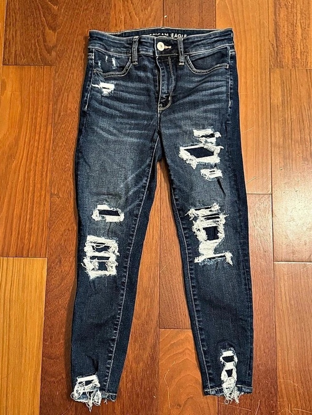 American Eagle Hi-Rise Jegging Crop Jeans Size 4 Short Dark Wash Distressed Ripp